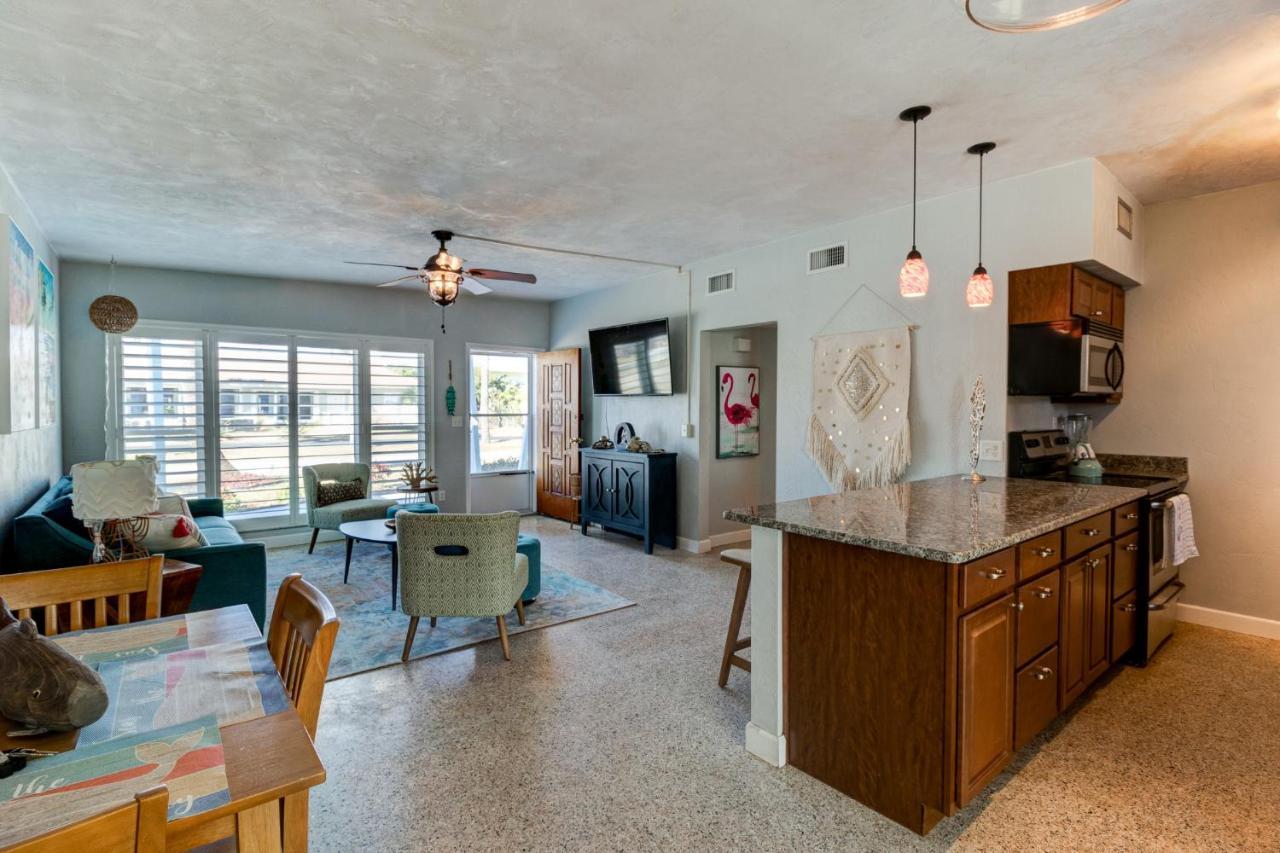 3 Bed 2 Ba Wifi Kitchen Walk To Beach Firepit Daytona Beach Exterior photo